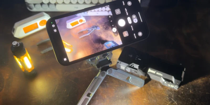 MOSENVKA Dual Magnetic Phone Tripod holding a Google Pixel 10 Pro in camera mode on a desk