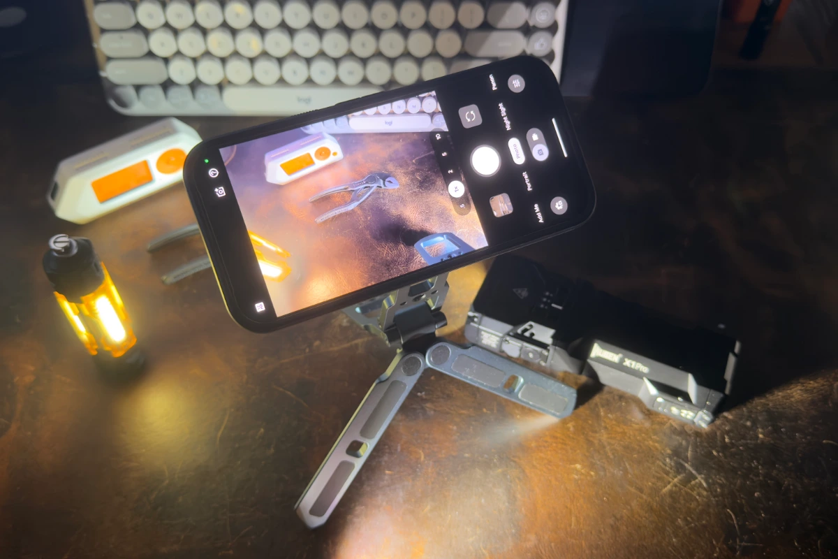 MOSENVKA Dual Magnetic Phone Tripod holding a Google Pixel 10 Pro in camera mode on a desk